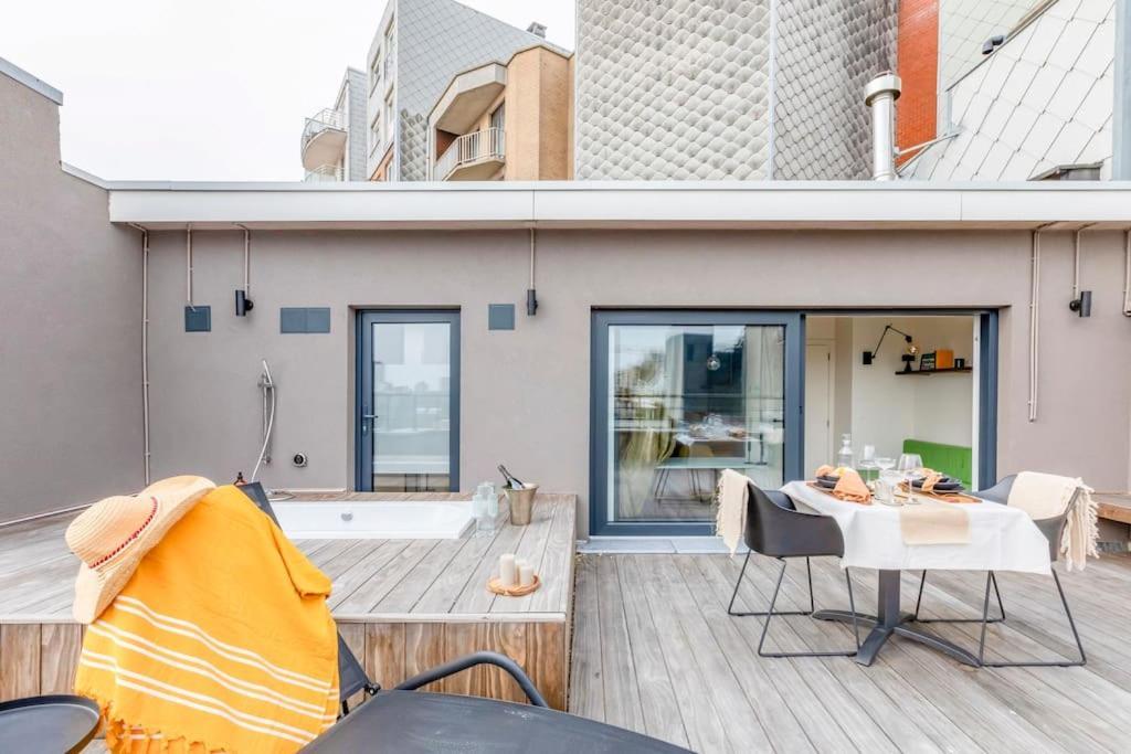 Love Nest - Your Cosy Penthouse Oostende Buitenkant foto