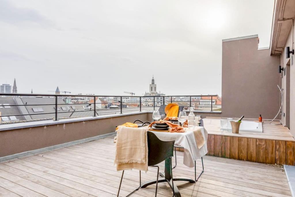 Love Nest - Your Cosy Penthouse Oostende Buitenkant foto